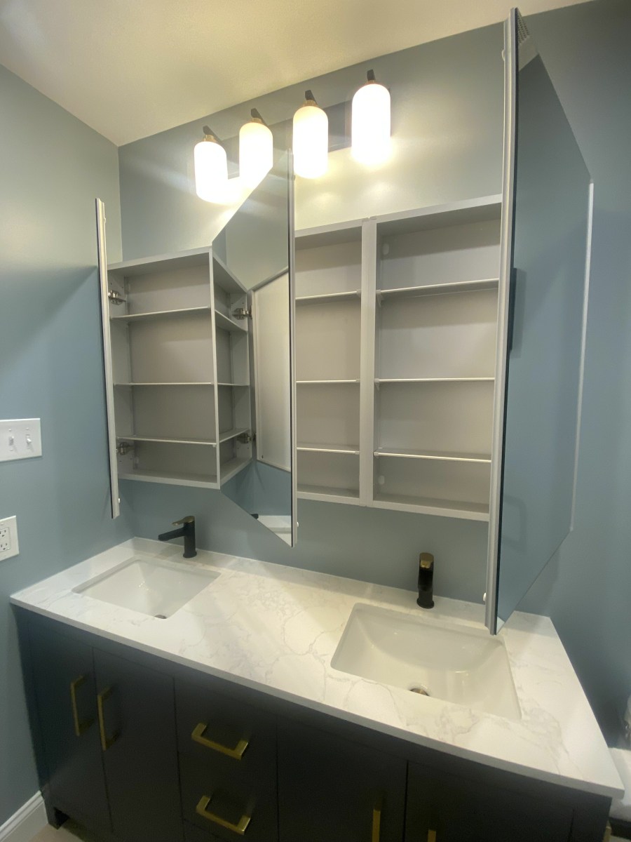 Full-Bathroom-and-Hallway-in-Sewell-NJ-3